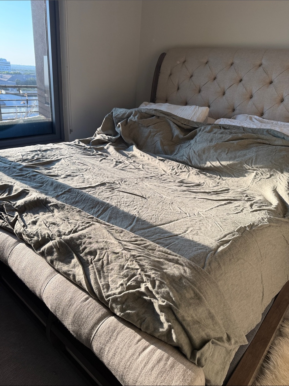 Pottery Barn Linen Duvet Cover in Sage Green